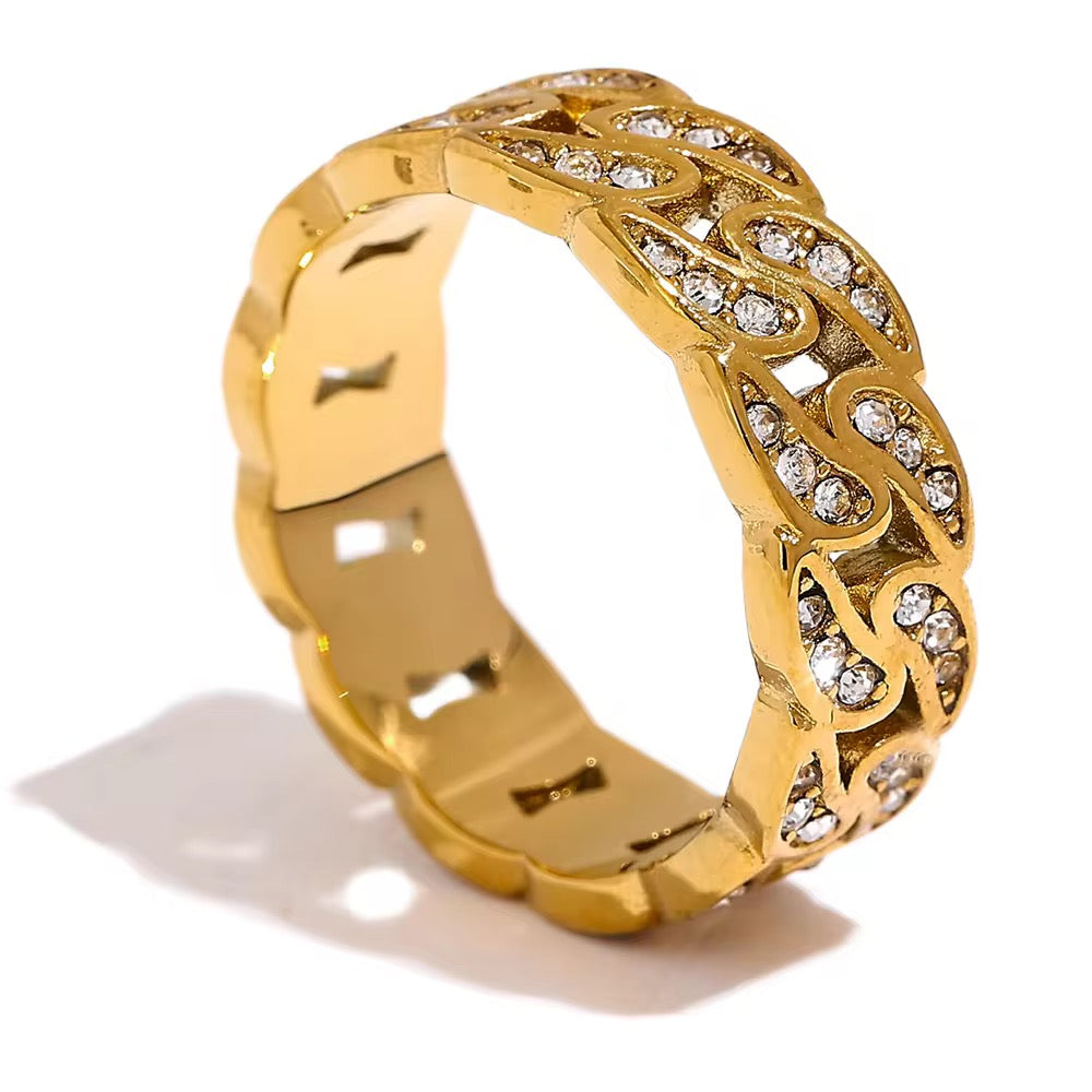 Isla ring Artistic and Bold Waterproof Hypoallergenic for Effortless Style