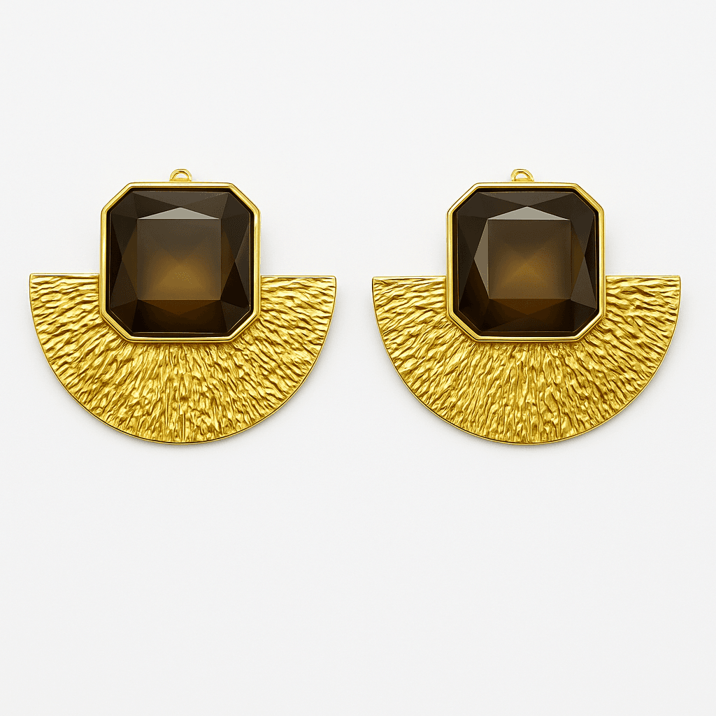 The Britanie Studs Earrings thumbnail 2