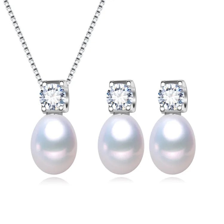 Serenah Lustré Freshwater Pearl & Solitaire Zircon Set in Sterling Silver - Image 1