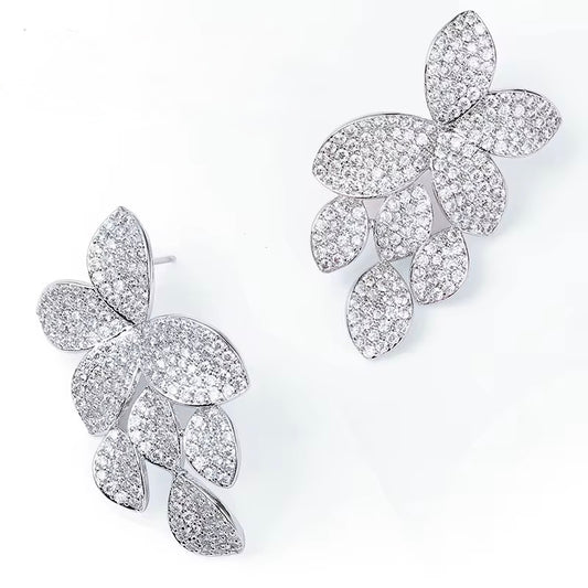 Aria stud Leaf Cluster Earring for shining Look