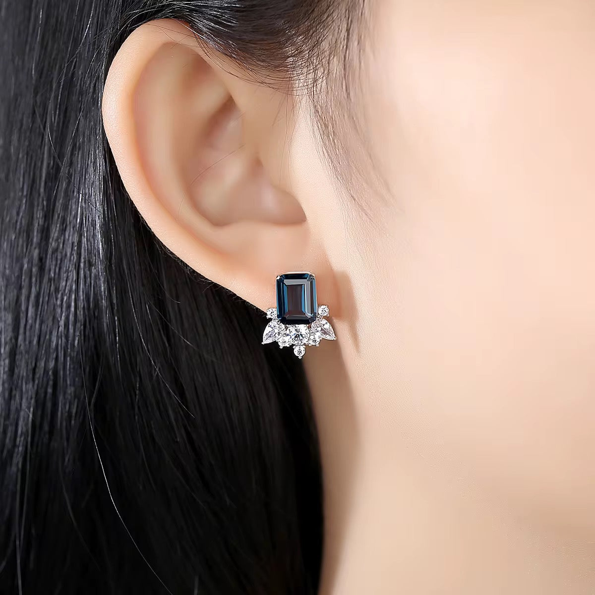 The Élora Sapphire Glow Earrings 925 Sterling Silver Blue Gemstone Studs