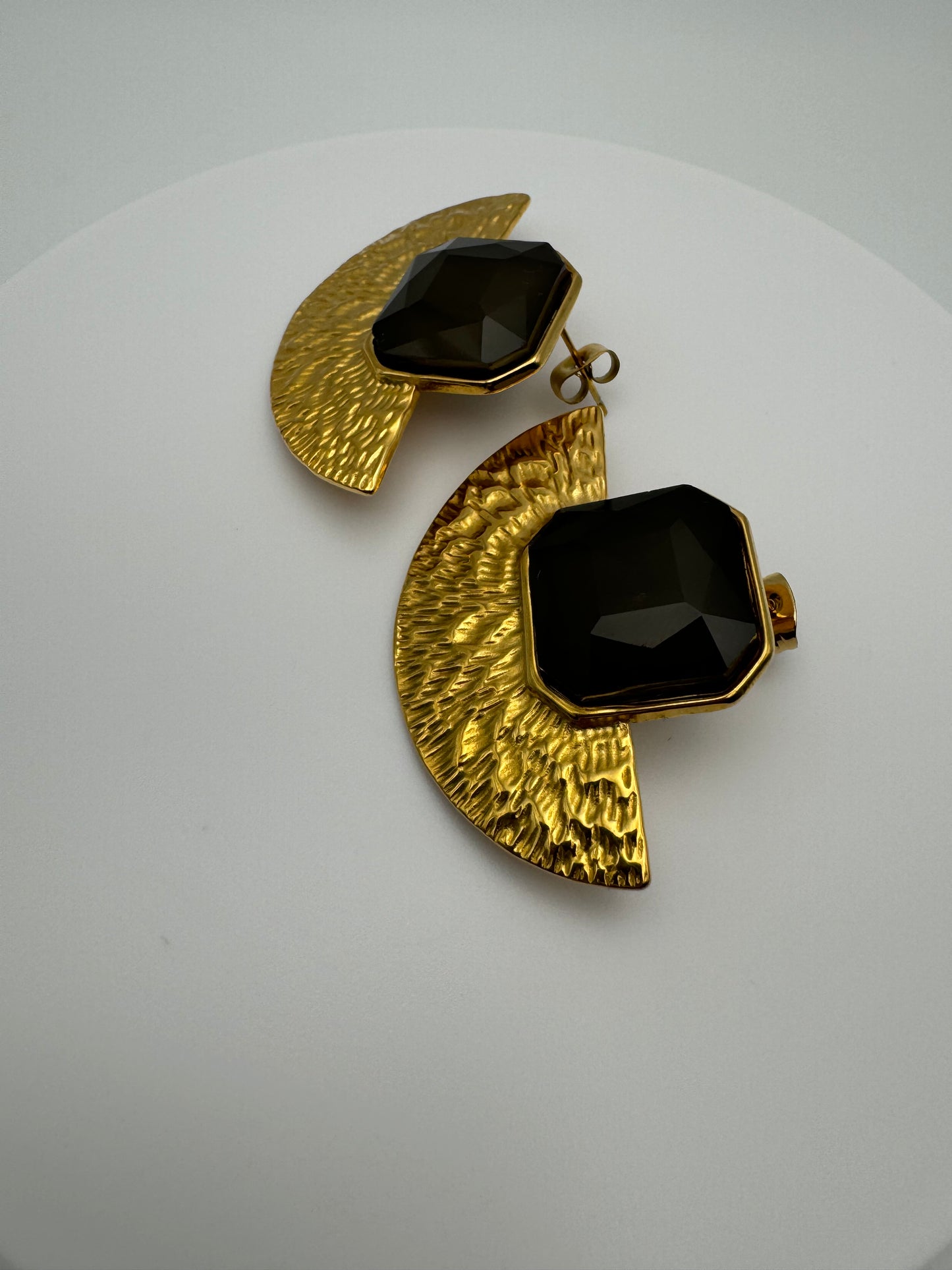 Britanie non-Tarnish Gold Drop Earrings