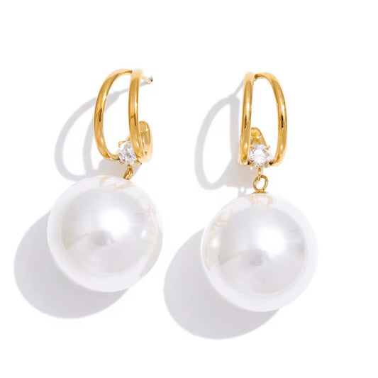 The Aliyah Pearl Hoops Earrings