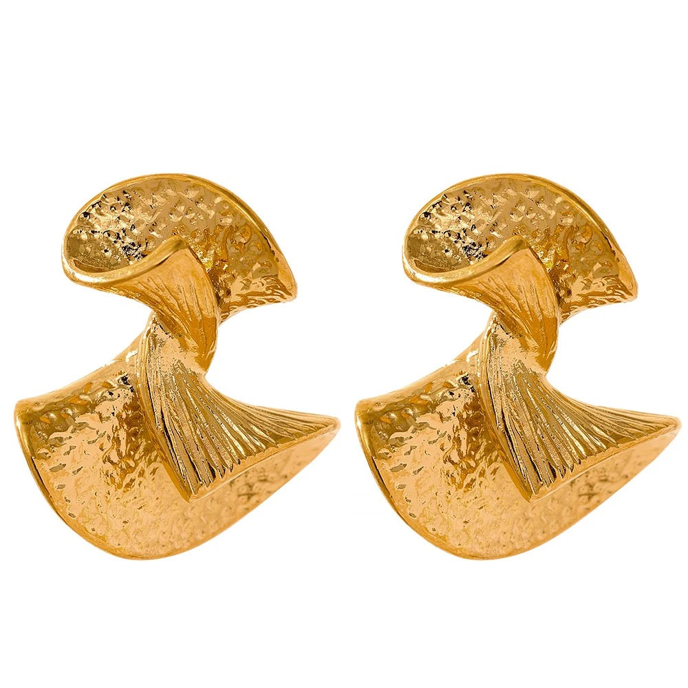 Zuri non-Tarnish Gold Drop Earrings Water-resistant Hypoallergenic