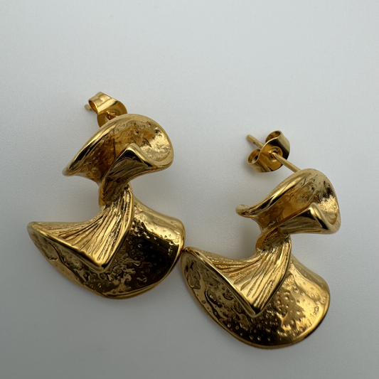 Zuri non-Tarnish Gold Drop Earrings