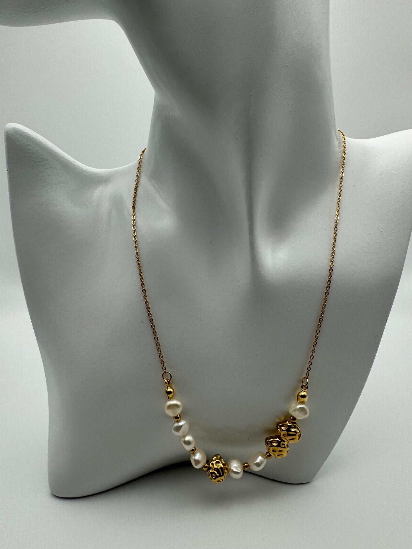 Dahlia non-Tarnish Gold Necklace