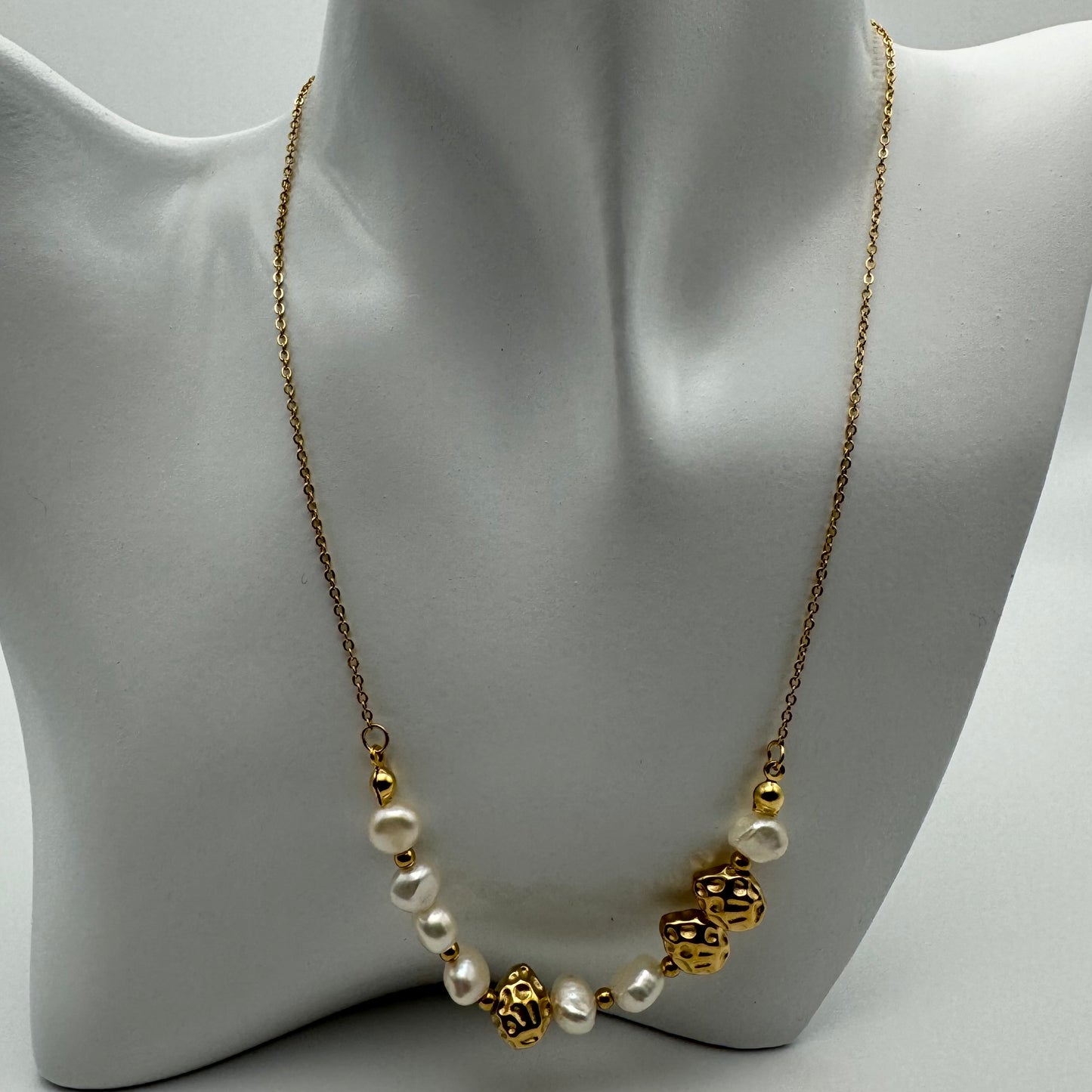 Dahlia non-Tarnish Gold Necklace