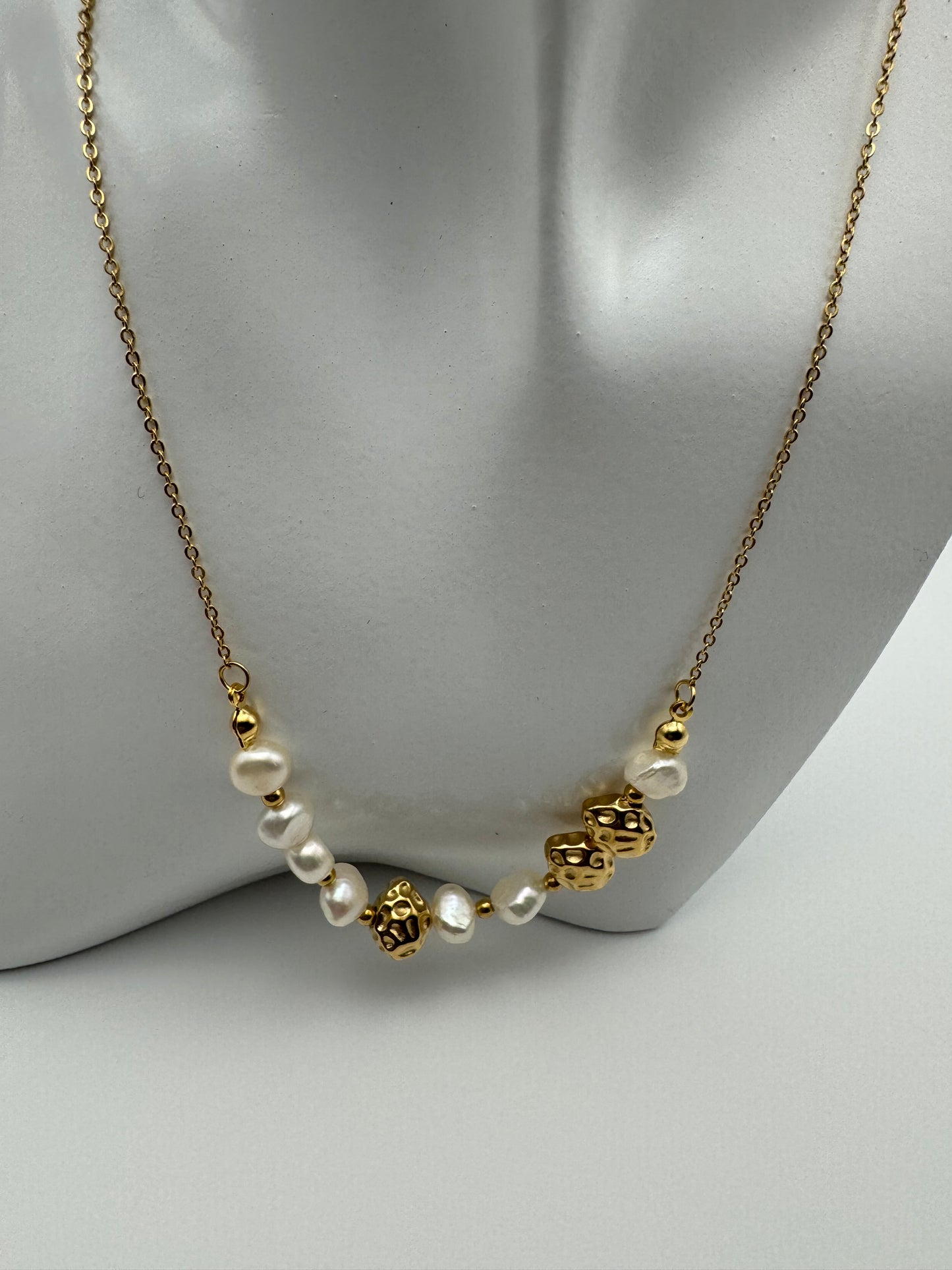 Dahlia non-Tarnish Gold Necklace