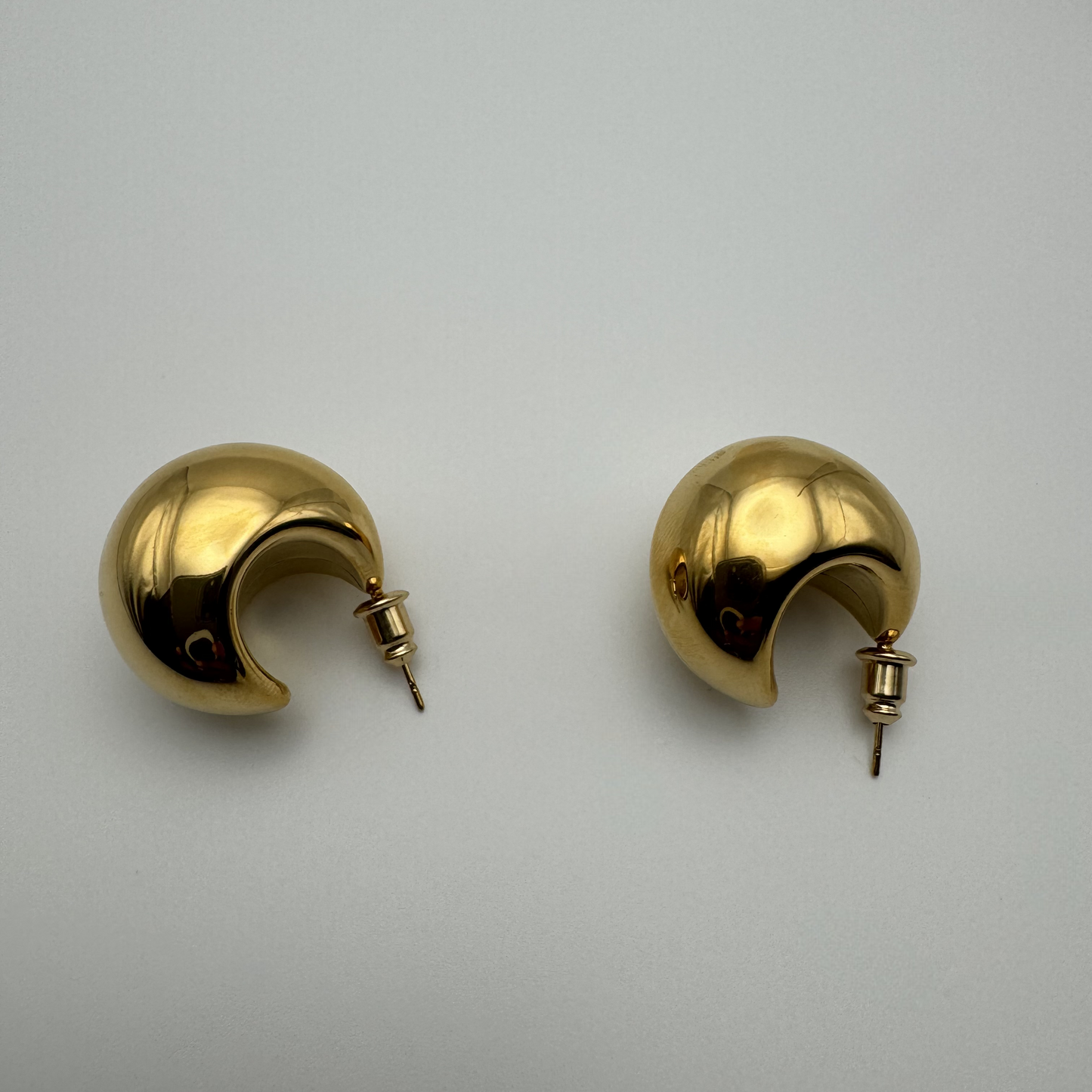 Vera non-Tarnish Gold Halo Earrings