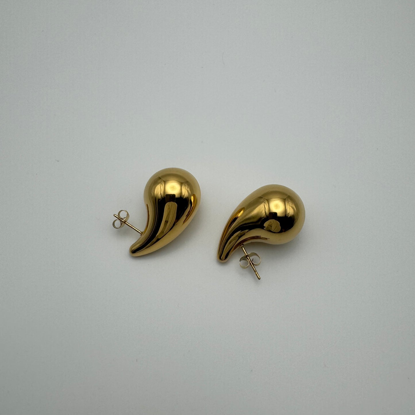 Riley non-Tarnish Gold Stud Earrings Water-resistant Hypoallergenic